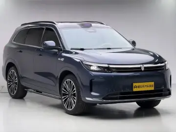 2024 Aito M7 с пробегом 33 100 км