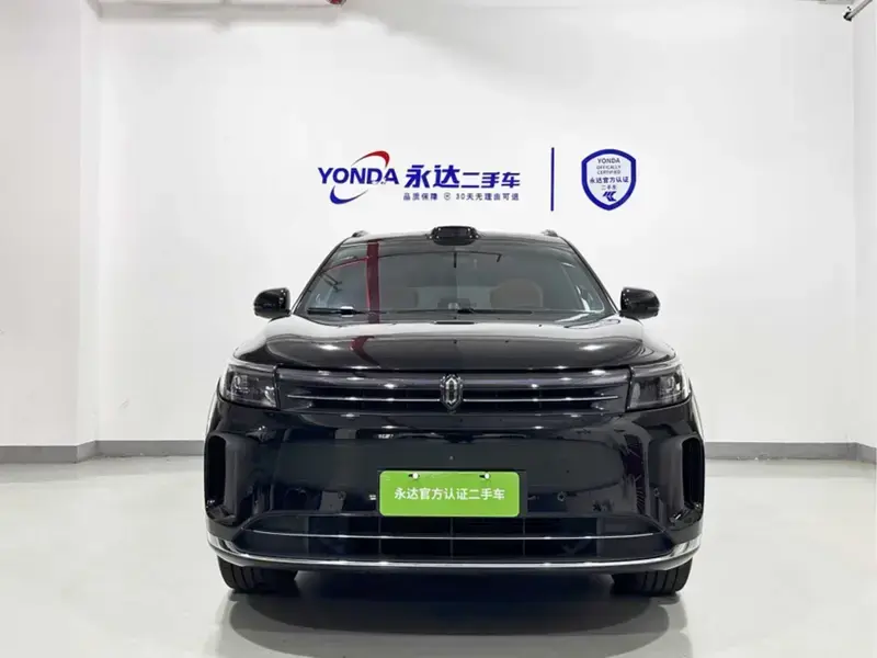 2024 Aito M7 с пробегом 49 100 км