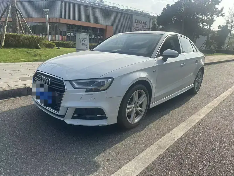 2019 Audi A3 с пробегом 56 000 км