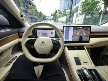 2024 Aito M7 с пробегом 42 000 км