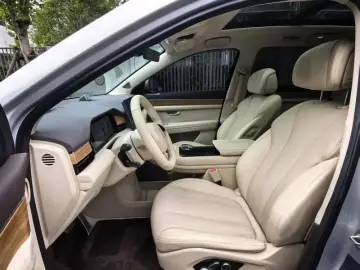 2024 Aito M7 с пробегом 42 000 км