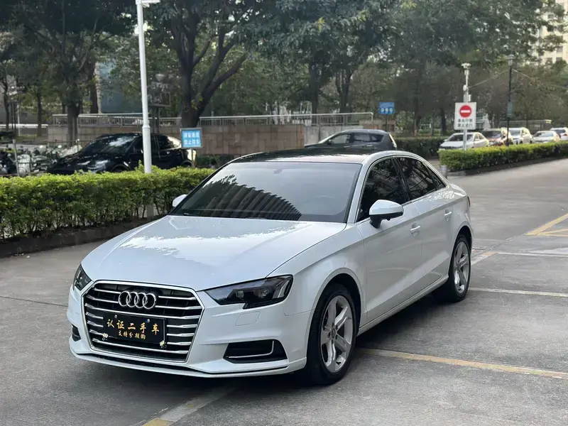 2019 Audi A3 с пробегом 100 000 км