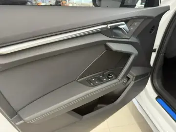 2023 Audi A3 с пробегом 17 000 км
