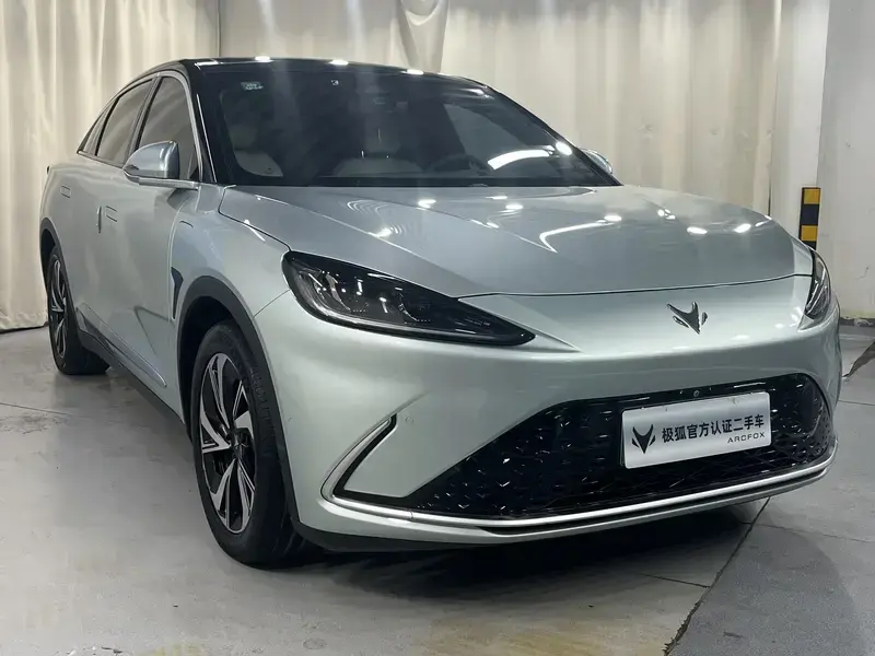 2022 Arcfox Alpha S с пробегом 49 000 км