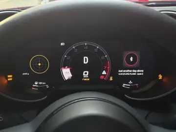 2024 Alfa Romeo Giulia с пробегом 9 700 км