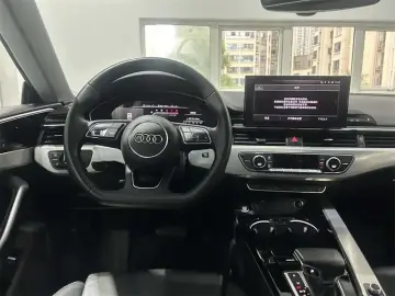 2024 Audi A5 с пробегом 11 000 км