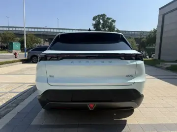 2025 Arcfox Alpha T5 с пробегом 30 000 км