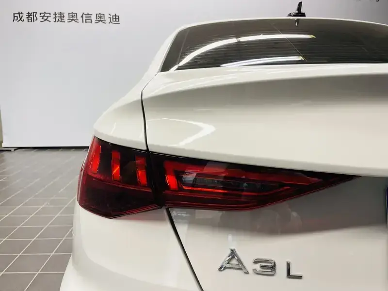 2024 Audi A3 с пробегом 27 700 км