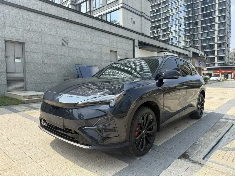 2025 Arcfox Alpha T5 с пробегом 28 000 км