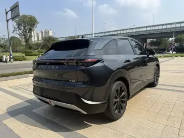 2025 Arcfox Alpha T5 с пробегом 28 000 км
