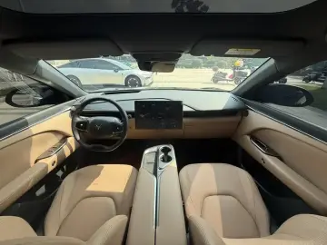 2025 Arcfox Alpha T5 с пробегом 28 000 км