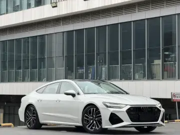 2024 Audi A7 с пробегом 2 000 км