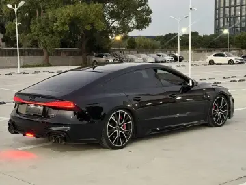 2022 Audi A7 с пробегом 71 000 км