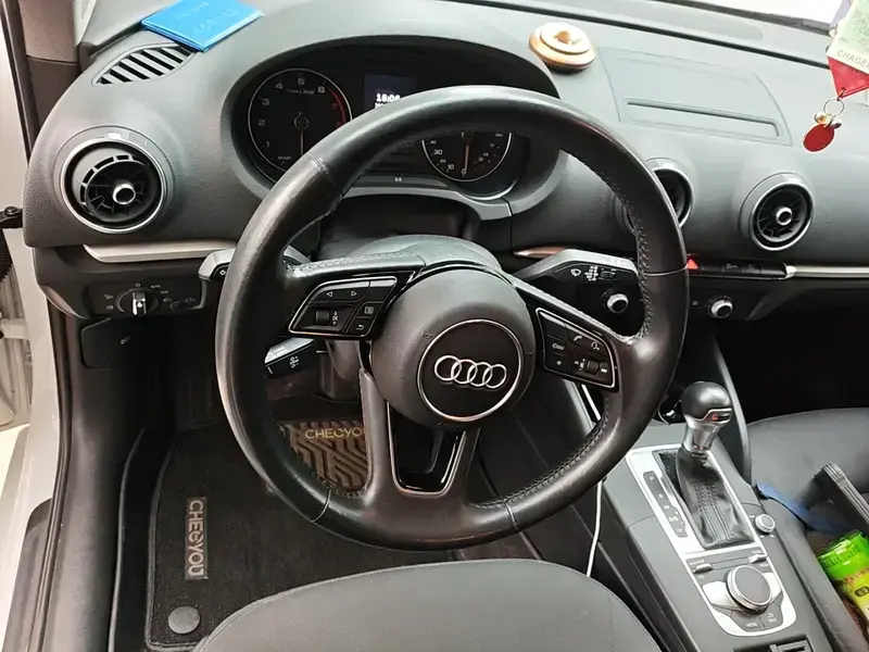 2020 Audi A3 с пробегом 75 800 км