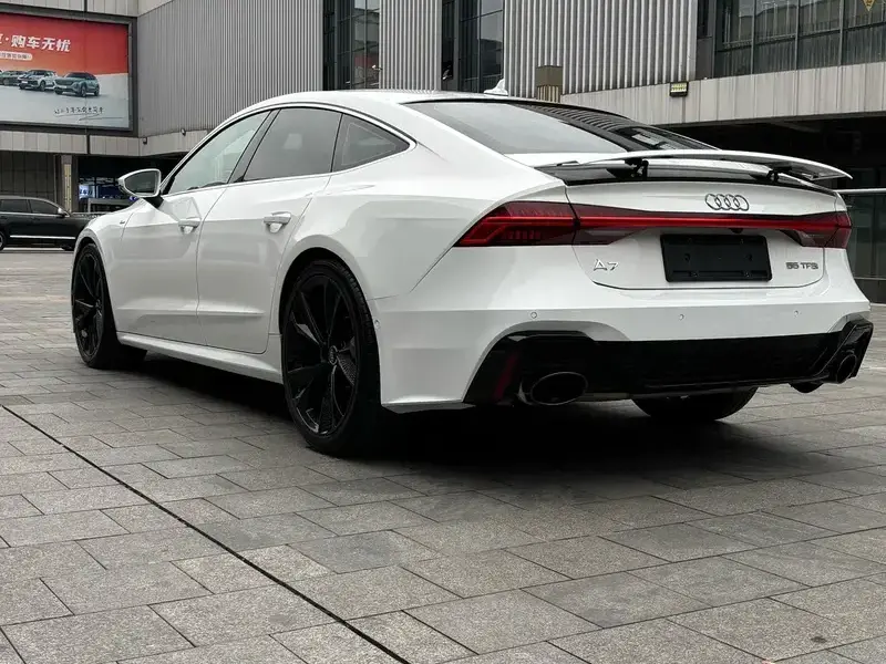 2021 Audi A7 с пробегом 45 000 км