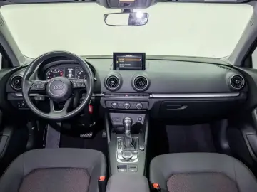 2020 Audi A3 с пробегом 48 000 км