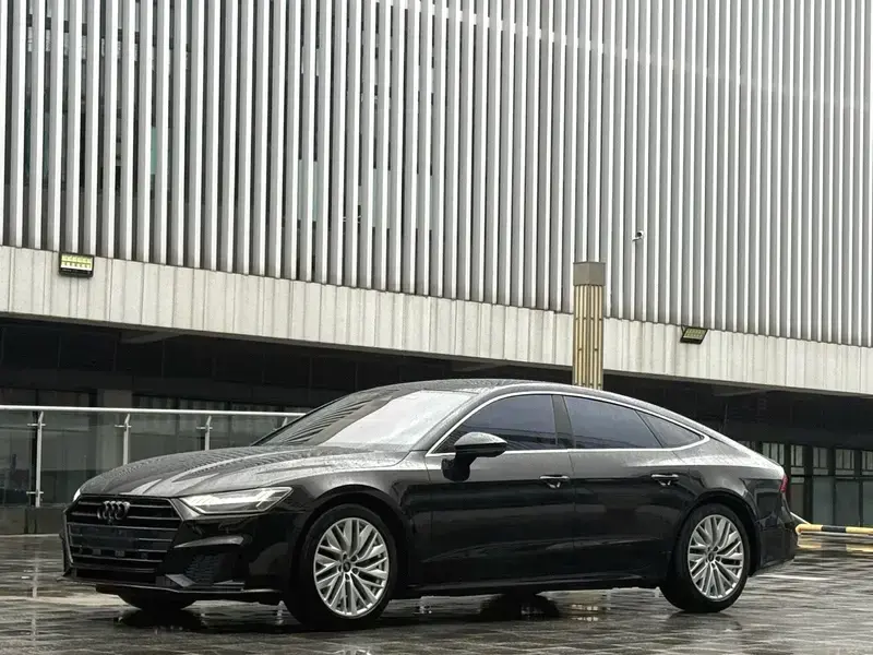 2021 Audi A7 с пробегом 65 000 км