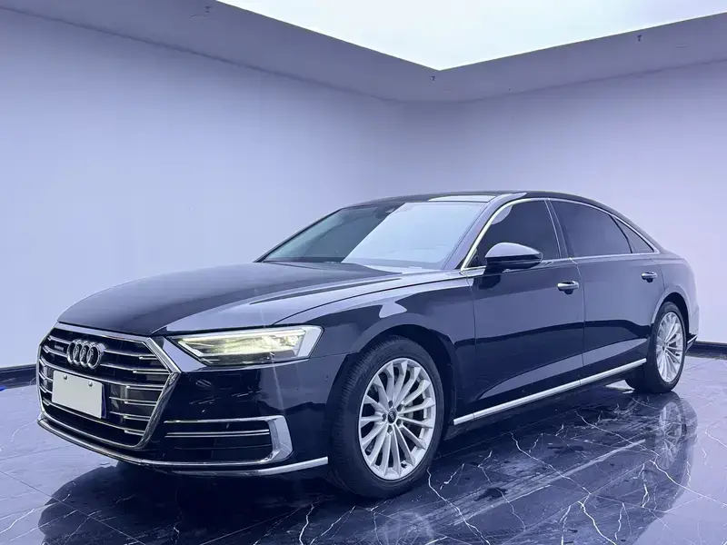 2022 Audi A8 с пробегом 165 000 км