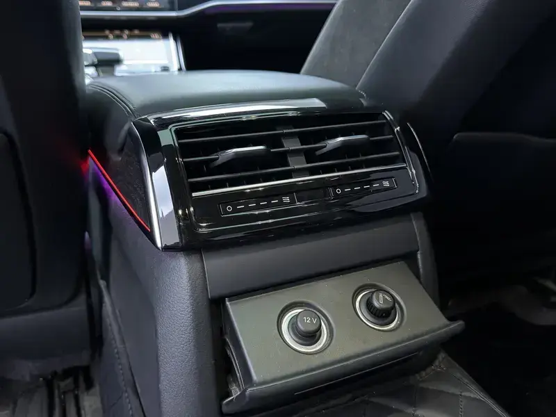 2022 Audi A8 с пробегом 165 000 км