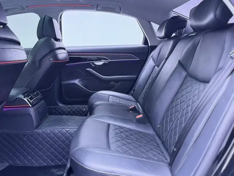 2022 Audi A8 с пробегом 165 000 км