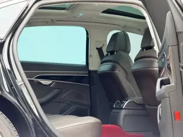 2022 Audi A8 с пробегом 83 000 км