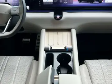 2026 Audi E5 с пробегом 10 800 км
