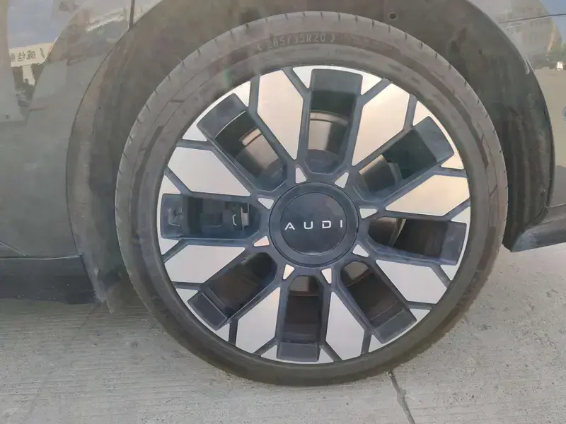 2026 Audi E5 с пробегом 18 600 км
