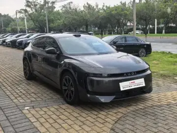 2026 Audi E5 с пробегом 2 300 км