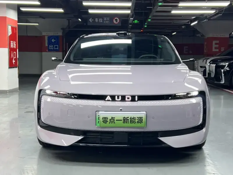 2026 Audi E5 с пробегом 10 900 км