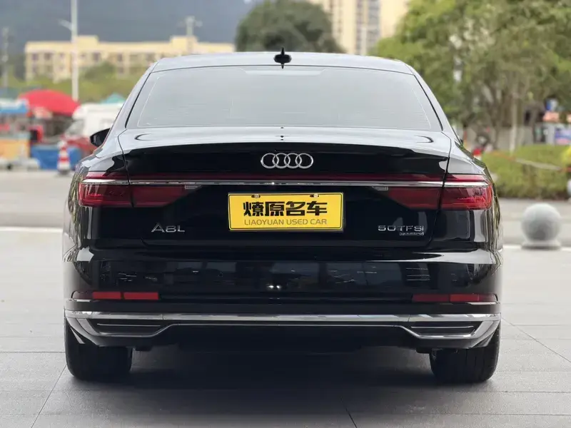 2019 Audi A8 с пробегом 82 000 км