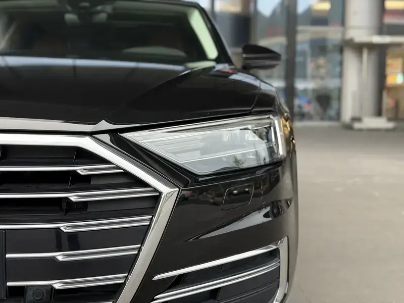 2019 Audi A8 с пробегом 82 000 км