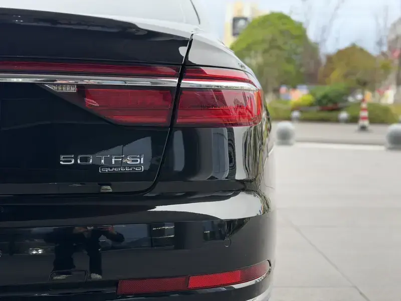 2019 Audi A8 с пробегом 82 000 км