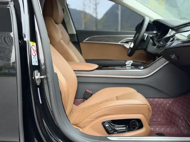2019 Audi A8 с пробегом 82 000 км