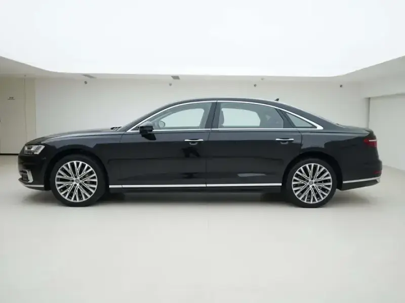 2019 Audi A8 с пробегом 103 000 км