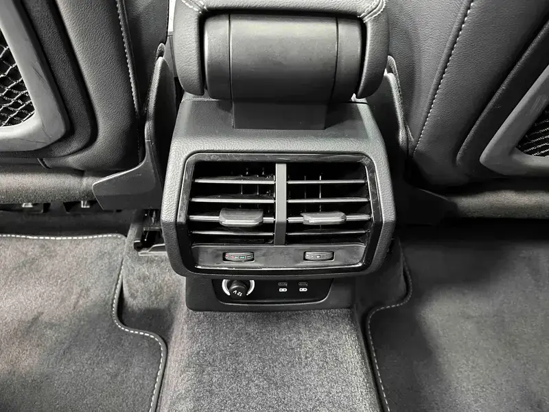 2022 Audi Q3 с пробегом 34 800 км