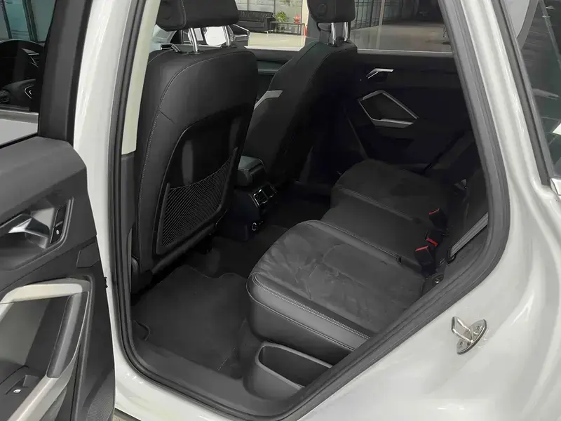 2022 Audi Q3 с пробегом 34 800 км
