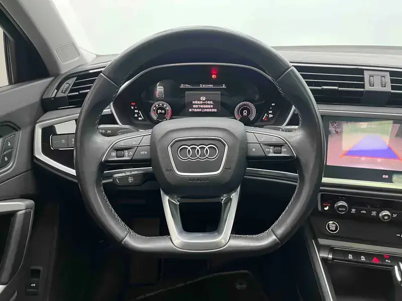 2022 Audi Q3 с пробегом 34 800 км