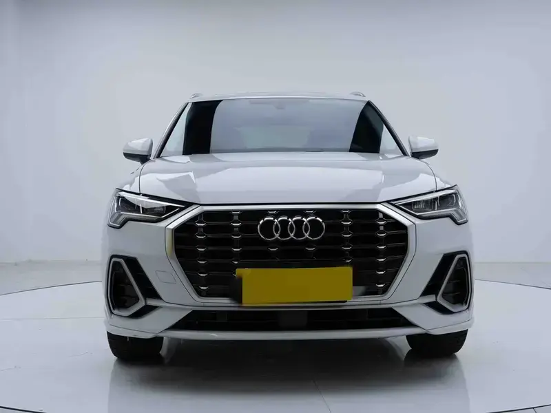 2022 Audi Q3 с пробегом 51 000 км