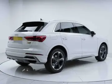 2022 Audi Q3 с пробегом 51 000 км