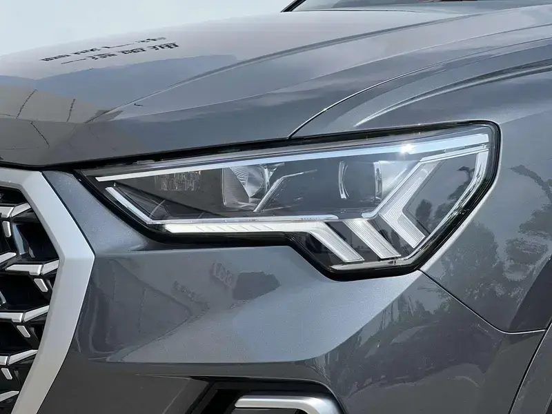 2026 Audi Q3 с пробегом 1 100 км
