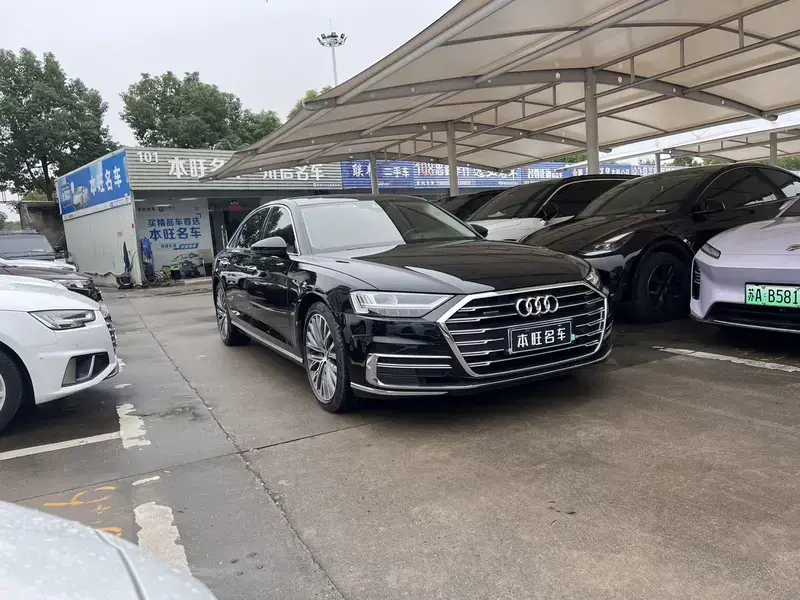 2019 Audi A8 с пробегом 25 000 км