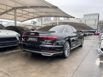 2019 Audi A8 с пробегом 25 000 км