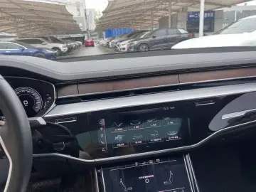 2019 Audi A8 с пробегом 25 000 км