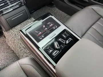 2019 Audi A8 с пробегом 25 000 км