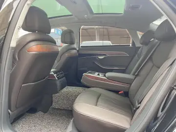 2019 Audi A8 с пробегом 25 000 км