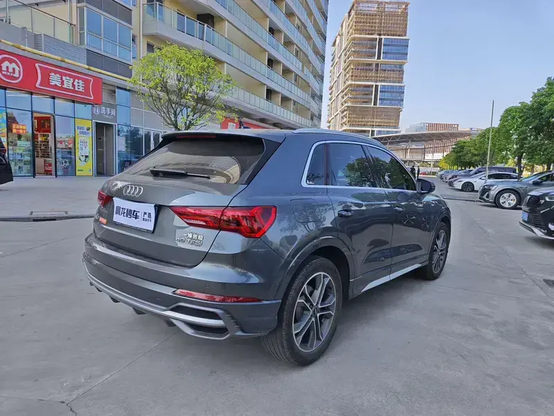 2023 Audi Q3 с пробегом 72 200 км