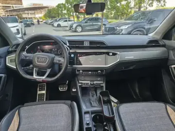 2023 Audi Q3 с пробегом 72 200 км