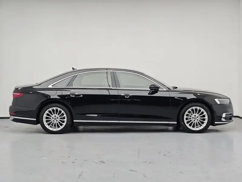 2019 Audi A8 с пробегом 62 700 км