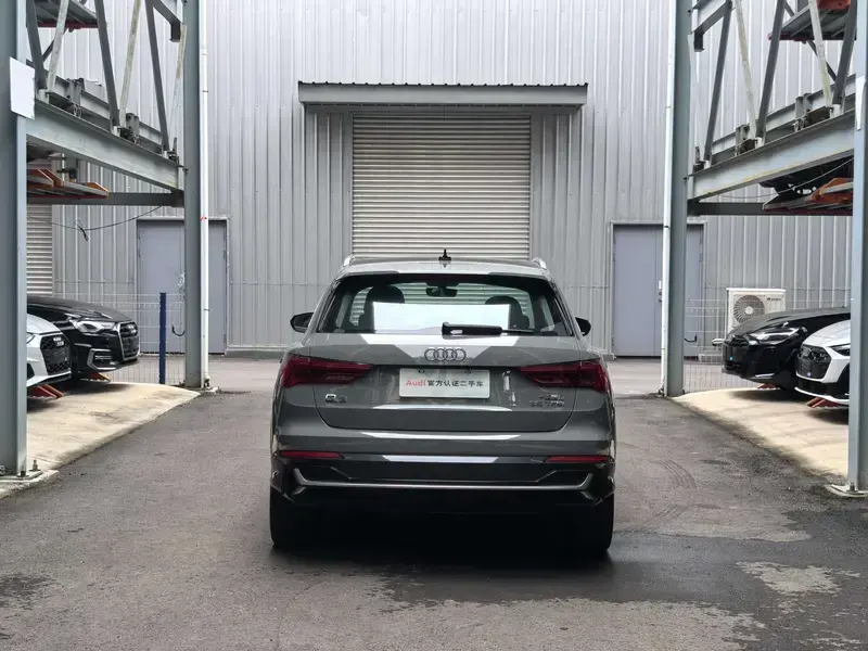 2023 Audi Q3 с пробегом 31 000 км