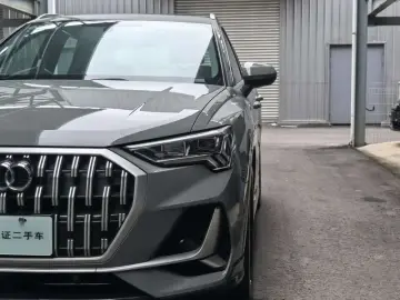 2023 Audi Q3 с пробегом 31 000 км